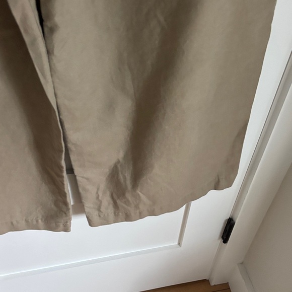 GAP Wide-Leg Cargo Pants in Khaki - Picture 9 of 10